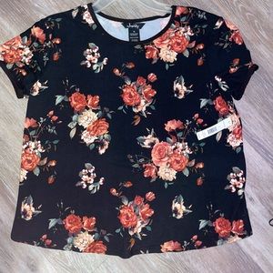 BRAND NEW floral top